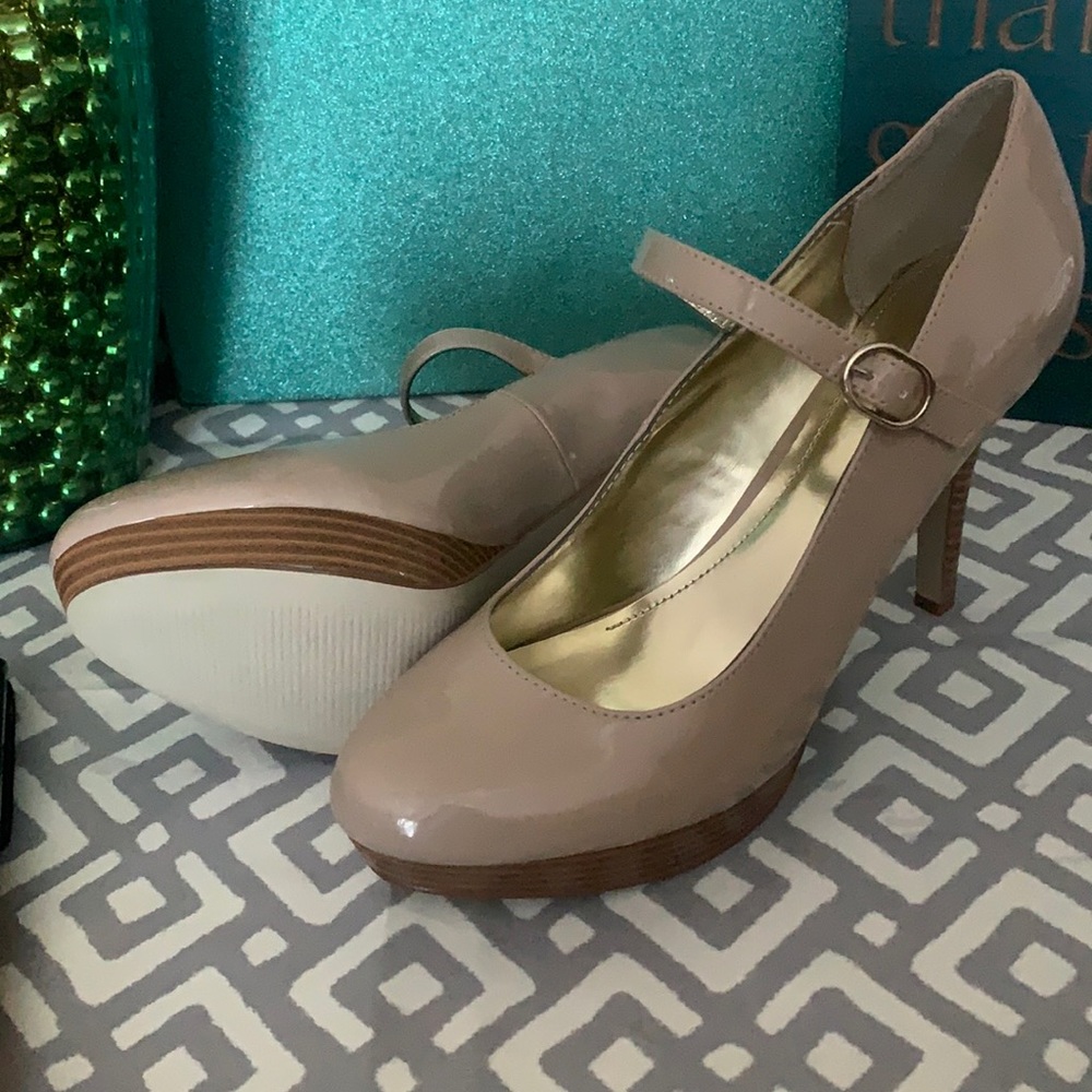 Style & Co. Mary Jane platforms~NWOT